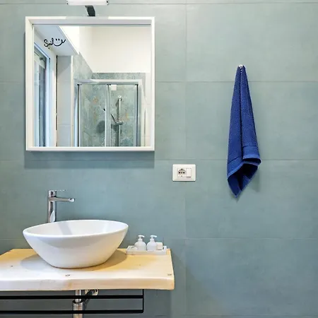 Maison Celeste 2 E 4 Bed and breakfast 3*