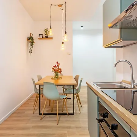 Bed & Breakfast Maison Celeste 2 E 4 *